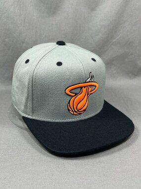 Miami Heat Adidas NBA Snapback Hat Cap Gray Adjustable 2 Tone Streetwear Mens